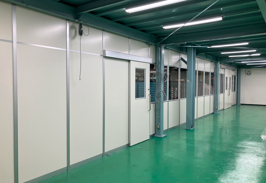 工場・倉庫向けパーテーション – 株式会社ユニテック